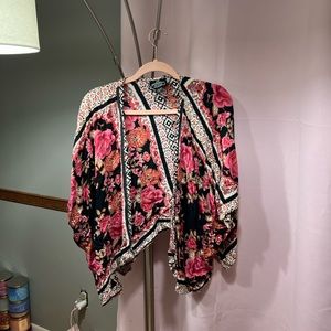 Short sleeve kimono